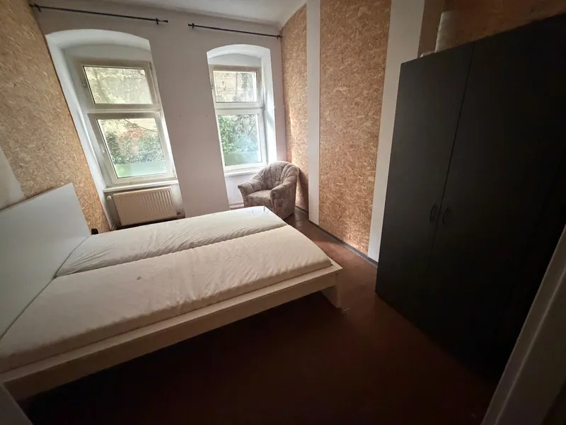 Bezugsfreie 2,5-Zimmer-Wohnung mit Terrasse in Berlin-Neukölln — photo 1